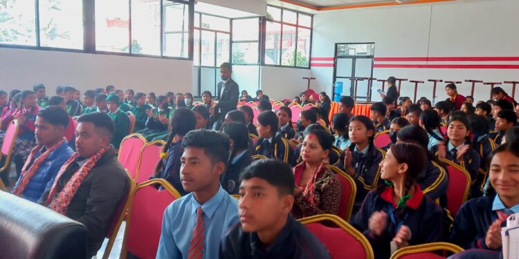 कानुन विद्यार्थीद्वारा विद्यार्थीलाई नै कानुन सम्बन्धि अभिमुखीकरण