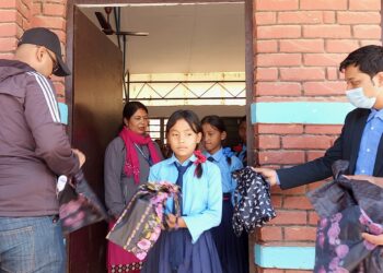 अभियानद्धारा प्लास्टिकको झोला कम प्रयोग गर्न आग्रह