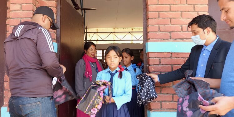 अभियानद्धारा प्लास्टिकको झोला कम प्रयोग गर्न आग्रह