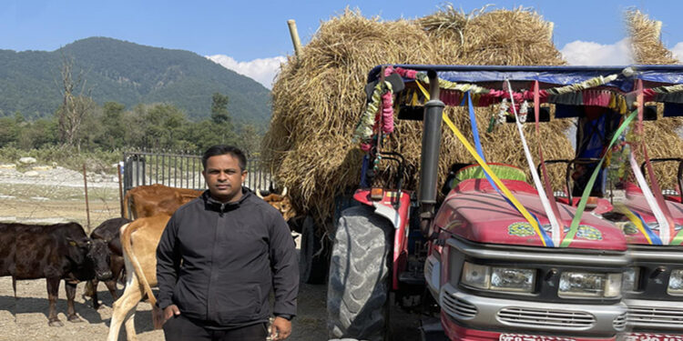 गौं संरक्षण केन्द्रमा ३० भारी पराल सहयोग