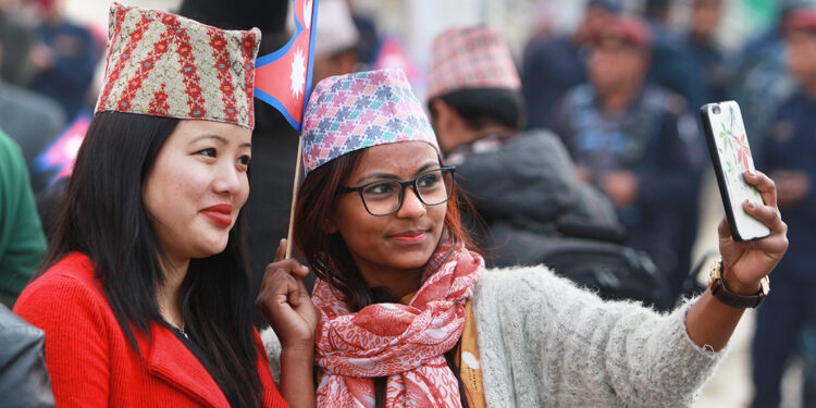 आज राष्ट्रिय टोपी दिवस मनाइँदै