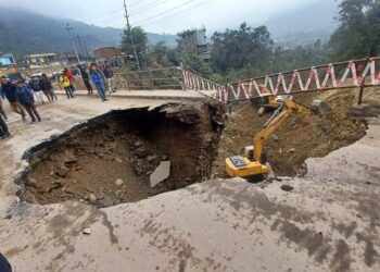 पुल भासिदा अवरुद्ध बनेको राजमार्ग सुचारु