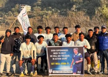 फुटबल खेलाडी परेसलाई भ्याली युवा क्लबकाे सहयोग 