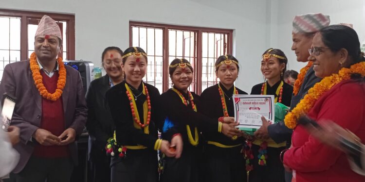 नृत्य प्रतियोगितामा सरस्वती नमुना प्रथम