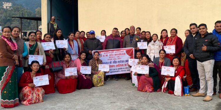 जस्ले तालिम लिए उनैले कार्यक्रम सञ्चालन गरे