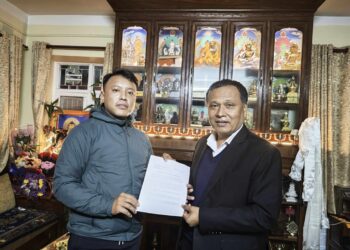 मन्त्री घिसिङलाई गुरूङकाे ध्यानाकर्षण पत्र