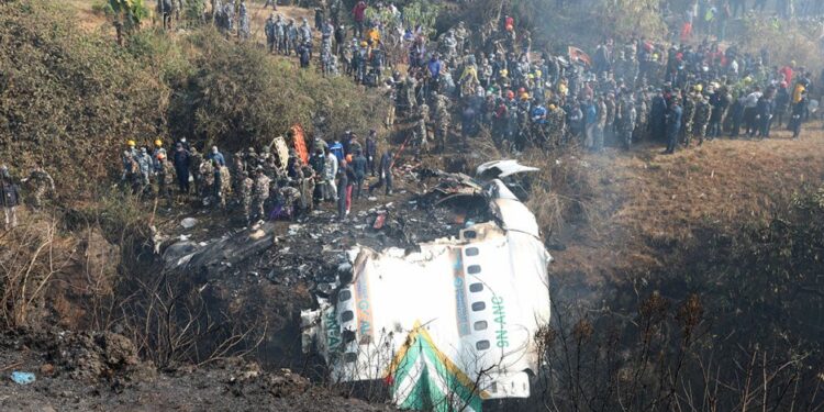 विमान दुर्घटना : शव निकाल्ने क्रम जारी