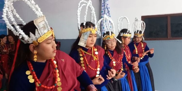 आगन्तुक संस्कृतिको प्रभावले रैथाने संस्कृति लोप हुदै