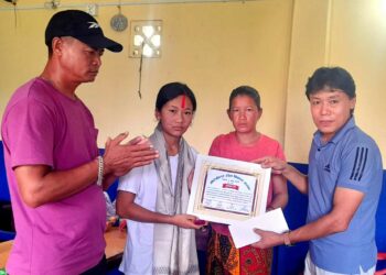प्रदेशमै उत्कृष्ट अंक ल्याउने राईलाई टोलवासीद्धारा सम्मान