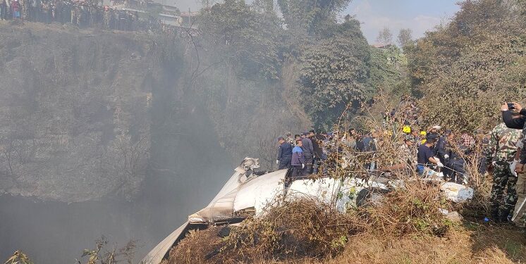 विमान दुर्घटना : पोखरा र काठमाण्डौमा शवको पोस्टमार्टम