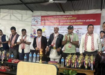 दुलेगौंडामा सुरु भयो ब्याडमिन्टन प्रतियोगिता