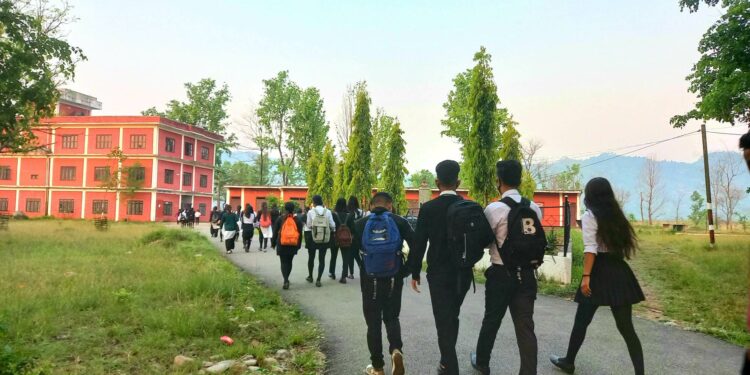 अन्ततः खोलियो क्याम्पसमा लगाईएको ताला