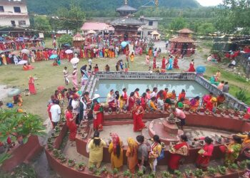 साउनको अन्तिम सोमवार शिवालयमा दर्शनार्थीको घुइँचो