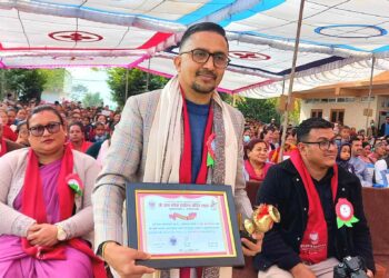 ज्ञान बगैचाले ग¥र्याे डा.दिनेशलाई ‘लोकल हिरो’को अवार्डद्धारा सम्मान