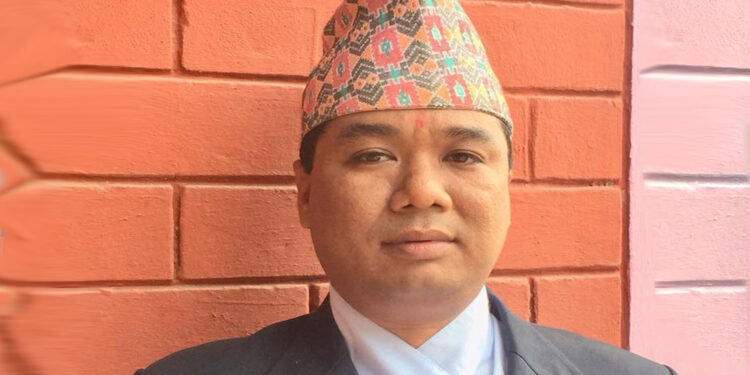 श्रेष्ठ आफैले गरे उम्मेदवारी निष्क्रिय, एमालेलाई समर्थन गर्ने