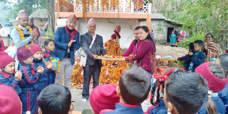आदर्श विद्या मन्टेश्वरीले हिलेटारमा सहयोग