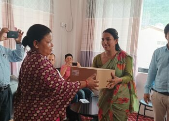 आबूँखैरेनीका सामुदायिक विद्यालयलाई ईन्टरनेट