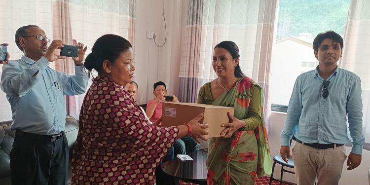 आबूँखैरेनीका सामुदायिक विद्यालयलाई ईन्टरनेट