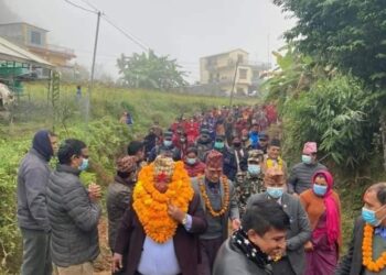दुलेगौँडा–हर्कपुर मोटर मार्गमा काम नगर्ने ठेकेदारलाई थुन्ने श्रममन्त्री श्रेष्ठको चेतावनी