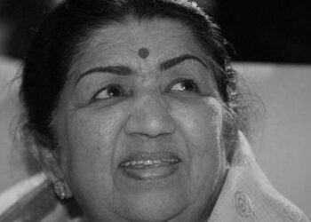 वरिष्ठ गायिका लता मंगेसकरको निधन
