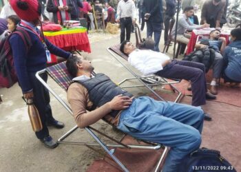 लायन्स क्लबद्धारा १४० प्रिन्ट रगत संकलन