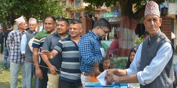 निर्वाचन विशेष : दमौलीमा नमुना मतदान