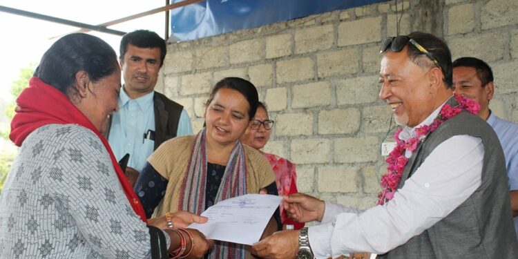 निर्वाचनको मुखतिर निस्सा, पत्याउदैनन् जनता