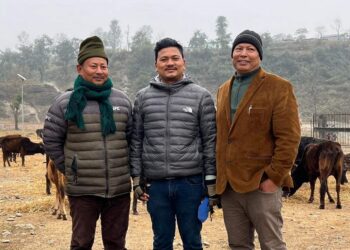 बा–आमाको सम्झनामा गौं संरक्षण केन्द्रमा सहयोग