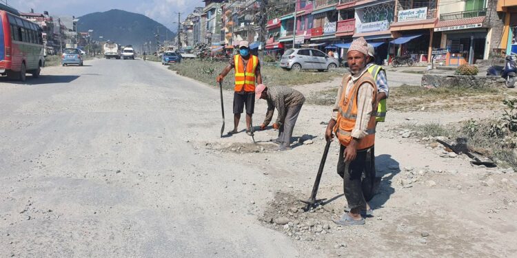 धुलाम्मे पृथ्वीराजार्गको मर्मत शुरु