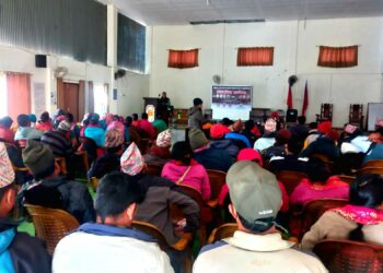 व्यवसायीक खेतीलाई जाेड दिन कृषकसंग अन्तरक्रिया