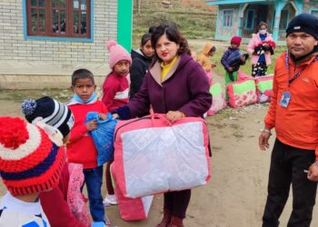 नमस्ते किड्र्स नेपालद्धारा विद्यार्थीलाई सहयोग