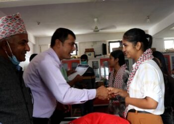एसईईमा उत्तिर्ण विद्यार्थीलाई सम्मान