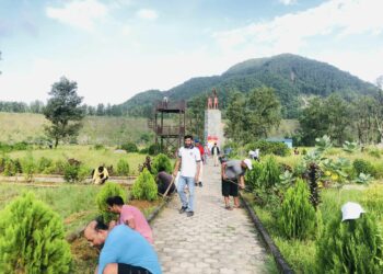 शहिद पार्कमा सरसफाई