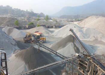 क्रसर हटाउन अग्रसर बन्दै स्थानीय