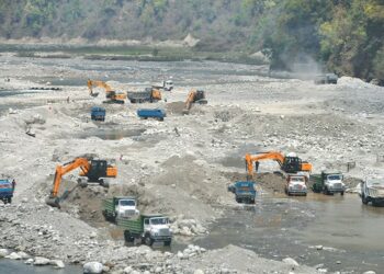 अवैध उत्खननमा संलग्न ५ सवारी नियन्त्रणमा